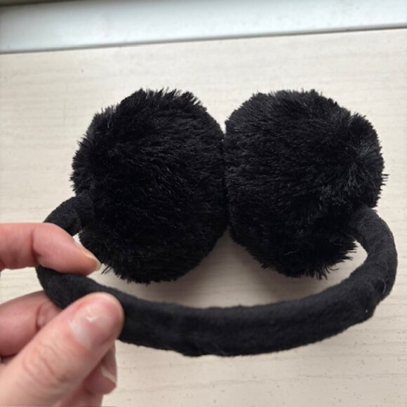 Black Earmuffs - Picture 4 of 4